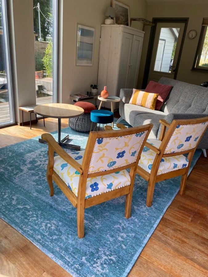 Bb De Woonboot Apartment Anna Paulowna Екстериор снимка